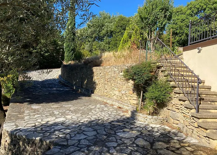 En Provence, Le 89 - 8 Personnes Bagnols-sur-Cèze